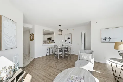 $729,000 | 525 East Seaside Way, Unit 1104, Long Beach, CA 90802