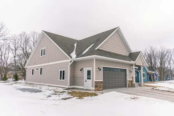 $472,500 | 715 Jenks Avenue Southwest, Cokato, MN 55321