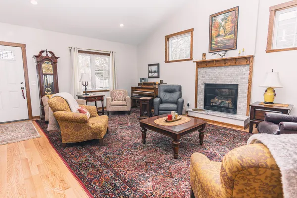 $472,500 | 715 Jenks Avenue Southwest, Cokato, MN 55321