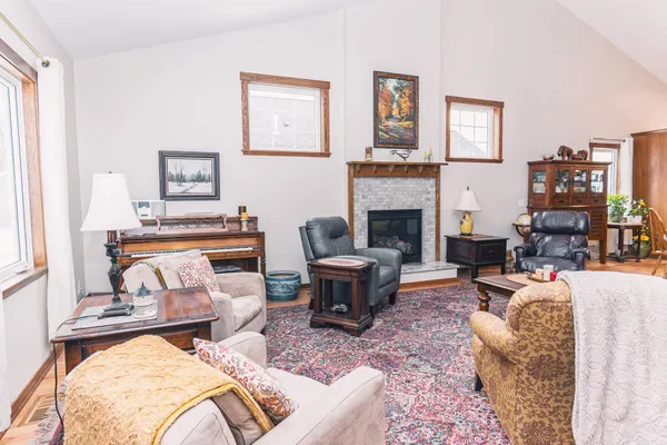 $472,500 | 715 Jenks Avenue Southwest, Cokato, MN 55321