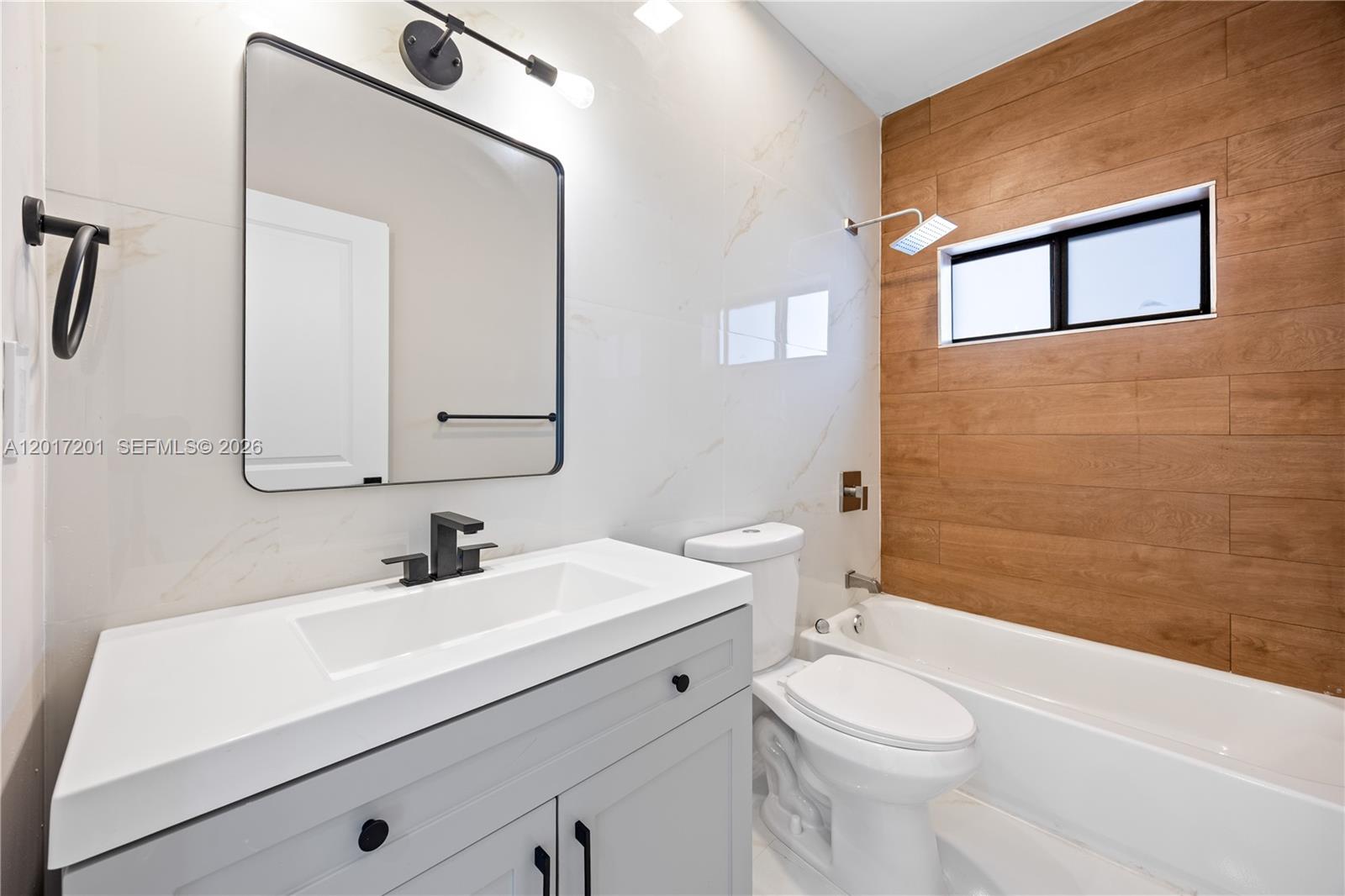 630 Northeast 166th Street, Unit 3 Miami, FL 33162 - Photo 17 of 36