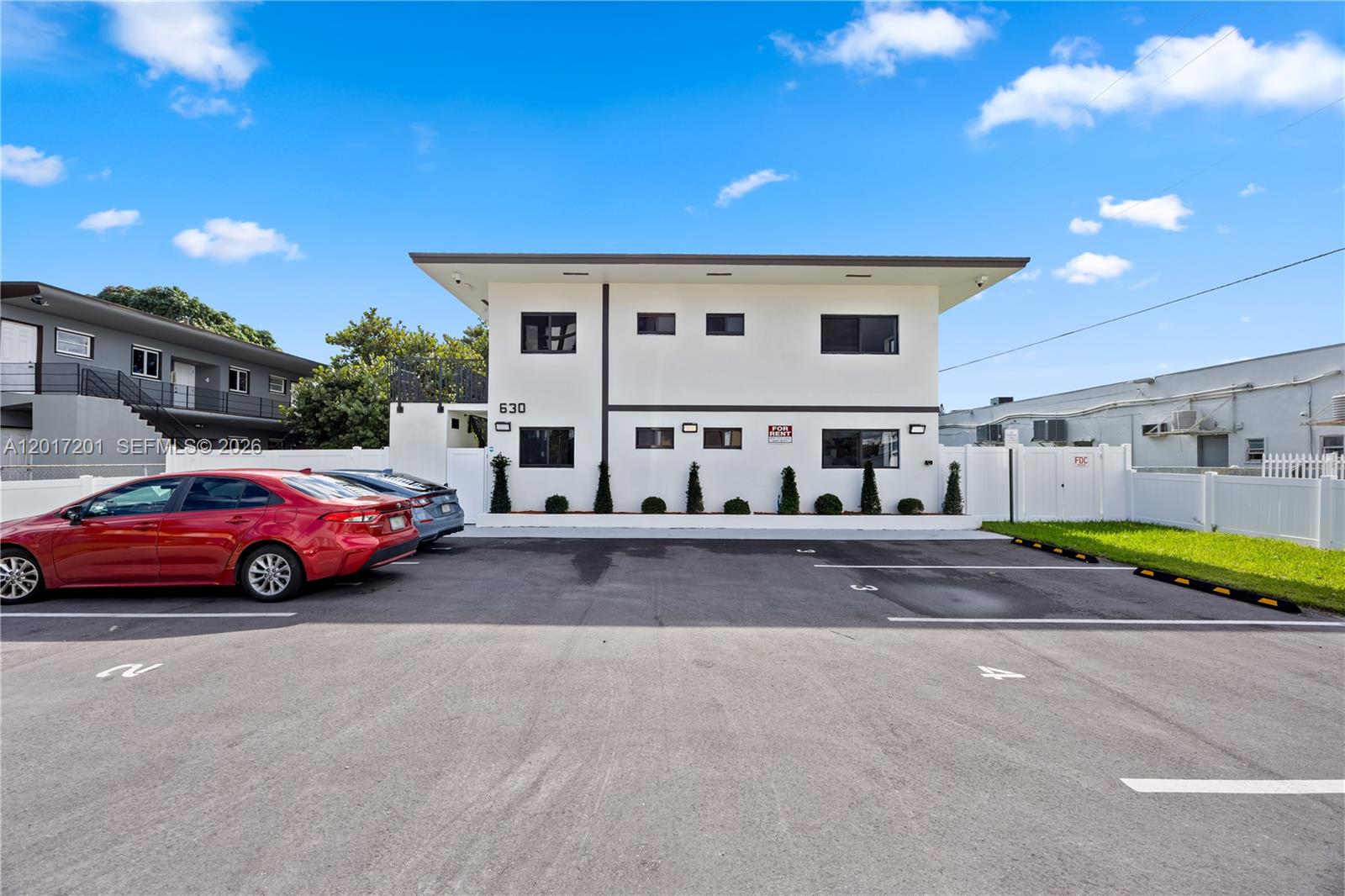 630 Northeast 166th Street, Unit 3 Miami, FL 33162 - Photo 30 of 36