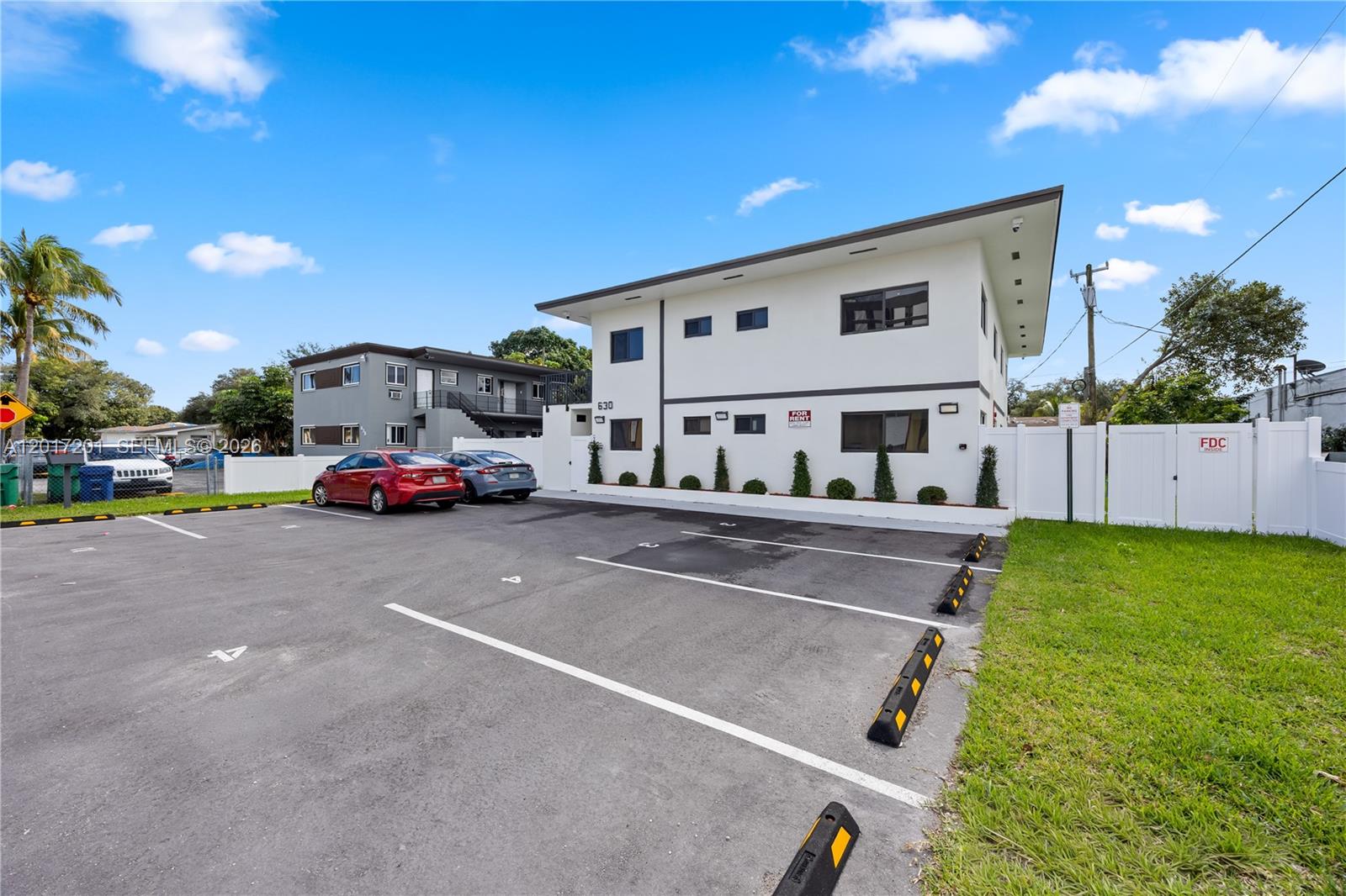 630 Northeast 166th Street, Unit 3 Miami, FL 33162 - Photo 31 of 36