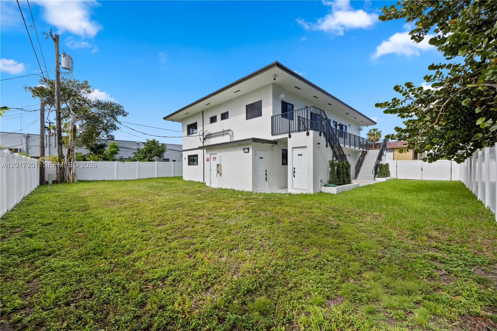 630 Northeast 166th Street, Unit 3 Miami, FL 33162 - Photo 34 of 36