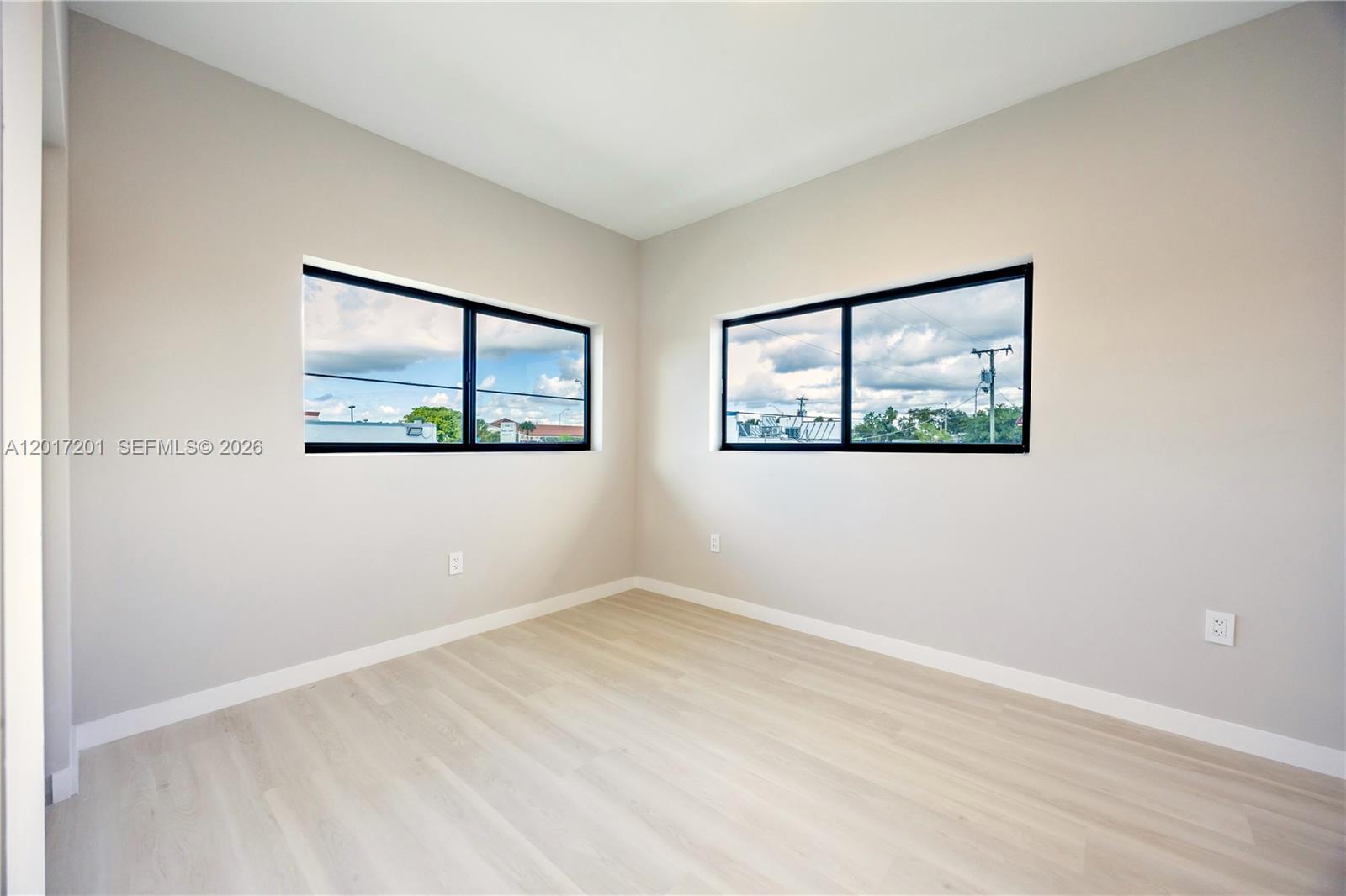 630 Northeast 166th Street, Unit 3 Miami, FL 33162 - Photo 5 of 36