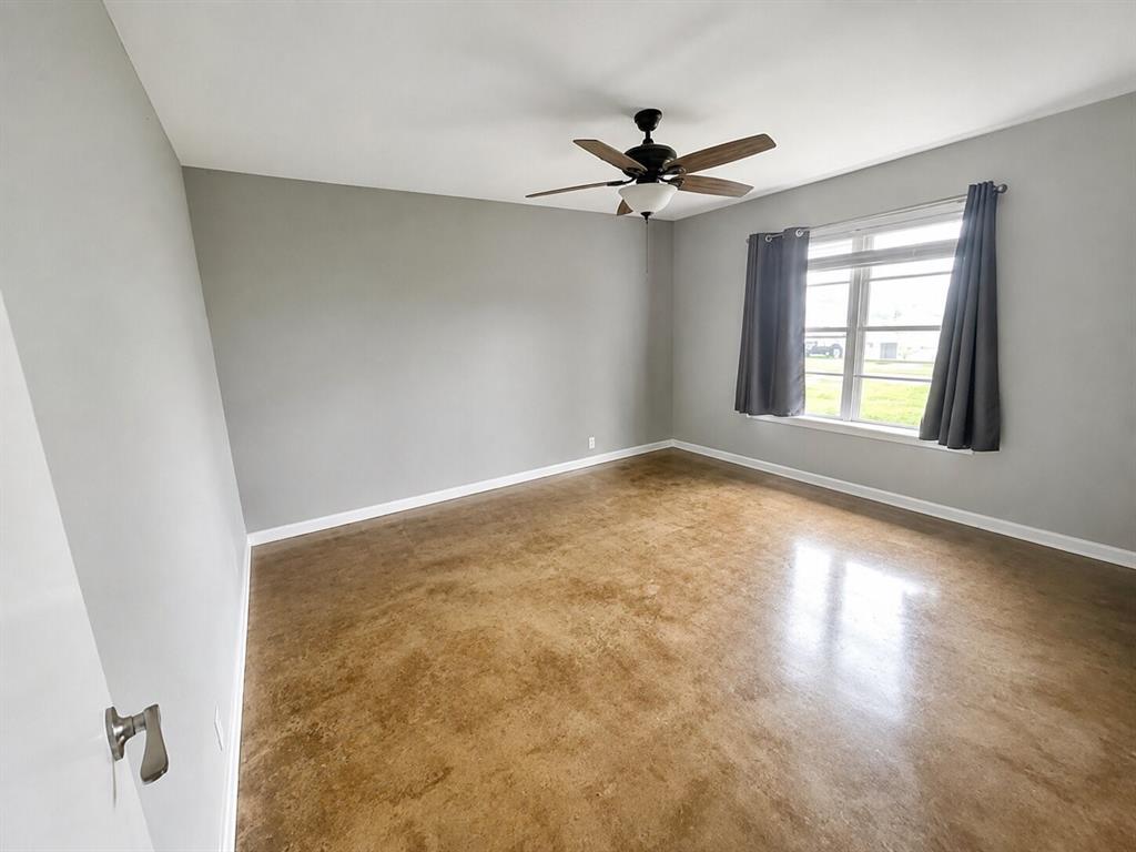 5283 Carpenters Bluff Road Denison, TX 75021 - Photo 8 of 12 Gallery Image 8