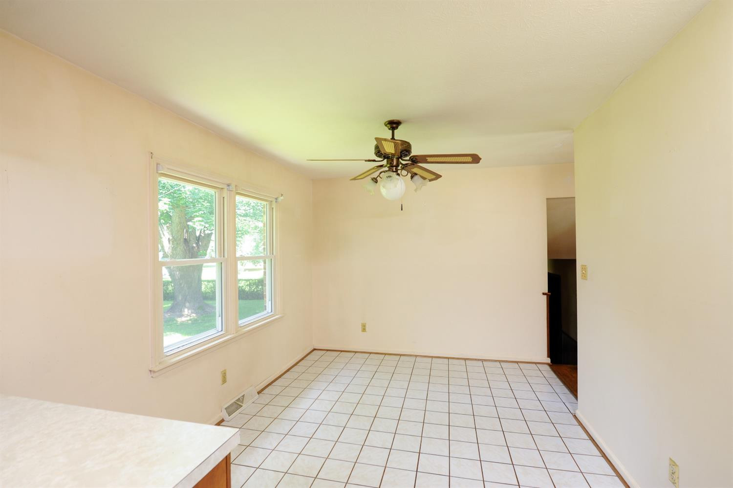 124 Bayberry Road Versailles, KY 40383 - Photo 9 of 24 Listing Photo