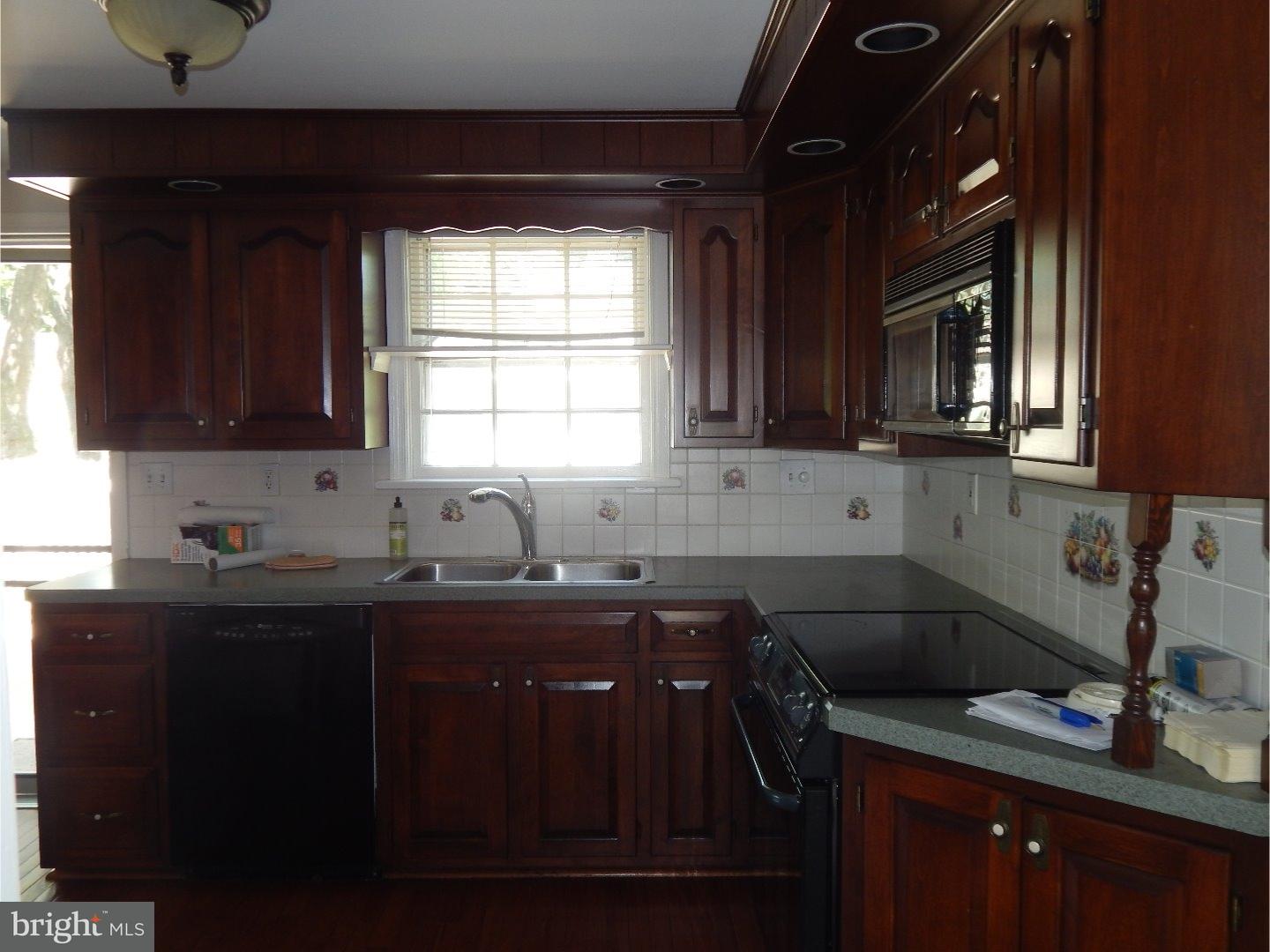 449 North Roland Street Pottstown, PA 19464 - Photo 10 of 24 Gallery Image 10