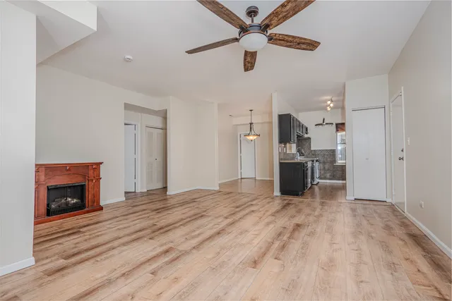 $124,900 | 7037 South Crandon Avenue, Unit 219, Chicago, IL 60649