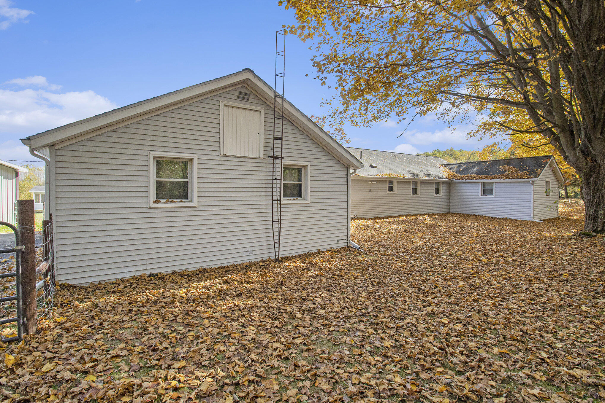 5312 Seymour Road Jackson, MI 49201 - Photo 23 of 32 023_img_8048_776