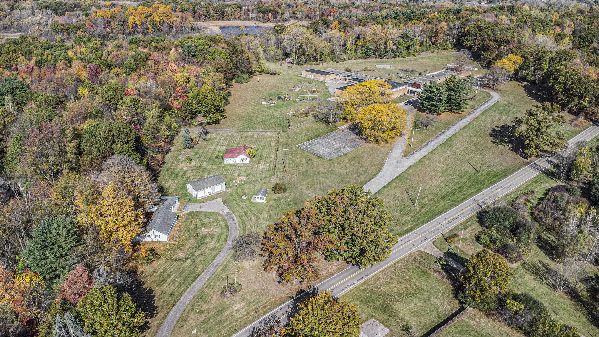 5312 Seymour Road Jackson, MI 49201 - Photo 29 of 32 029_file_640