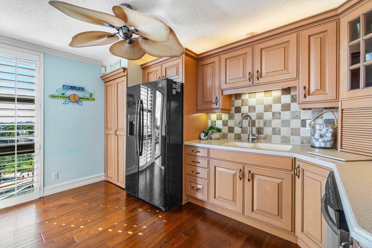 1631 Riverview Road, Unit 808 Deerfield Beach, FL 33441 - Photo 8 of 52 007-1631RiverviewRoad-808-DeerfieldBeach