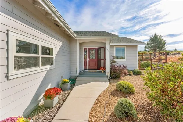 $369,000 | 5946 Prairie Dog Court, Weed, CA 96094
