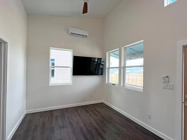 $1,650 | 110 Landry Circle, Rockport, TX 78382