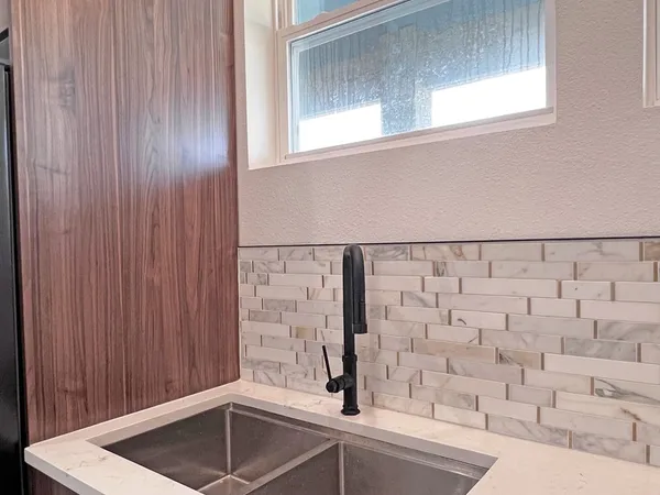 $1,650 | 110 Landry Circle, Rockport, TX 78382