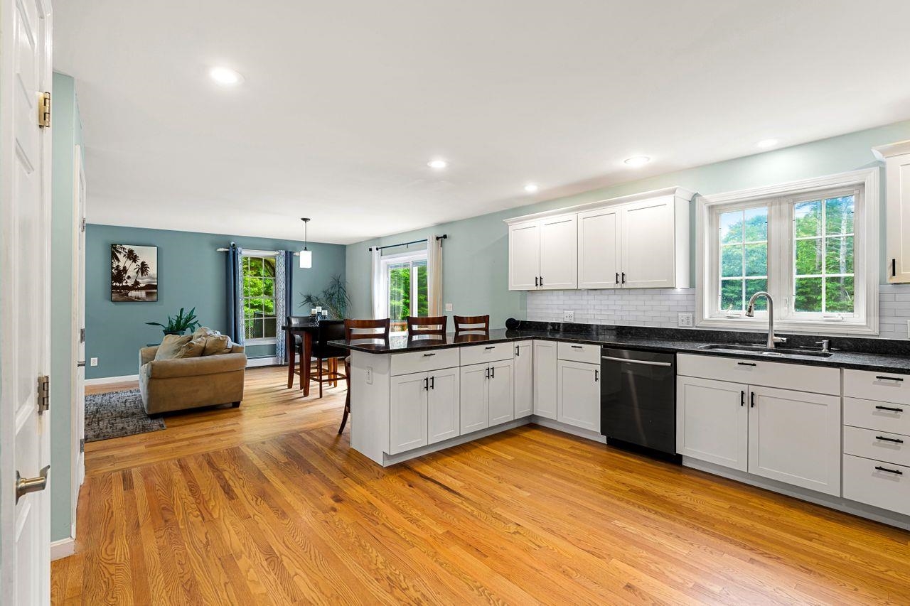 158 Hedding Road Epping, NH 03042 - Photo 11 of 40