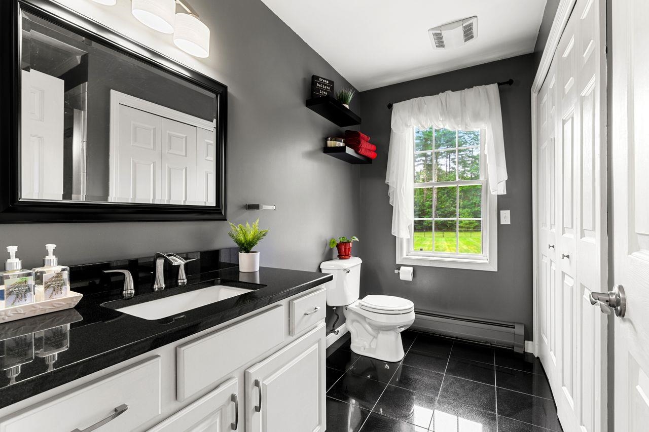 158 Hedding Road Epping, NH 03042 - Photo 12 of 40