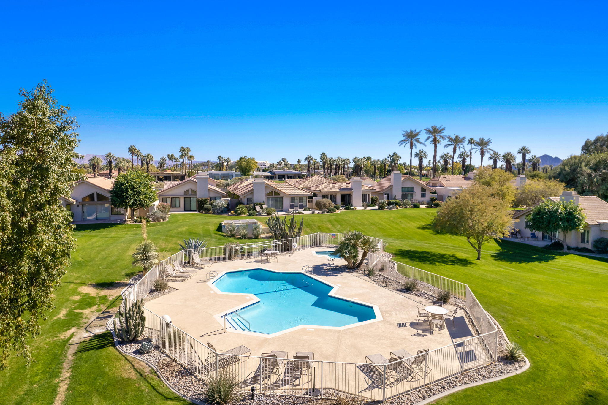 41 Verde Way Palm Desert, CA 92260 - Photo 3 of 41 8-web-or-mls-DGVerde_2022_008