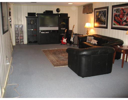 261 Willis Road Sudbury, MA 01776 - Photo 12 of 15 Gallery Image 12