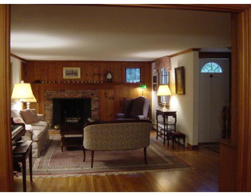 261 Willis Road Sudbury, MA 01776 - Photo 3 of 15 Gallery Image 3