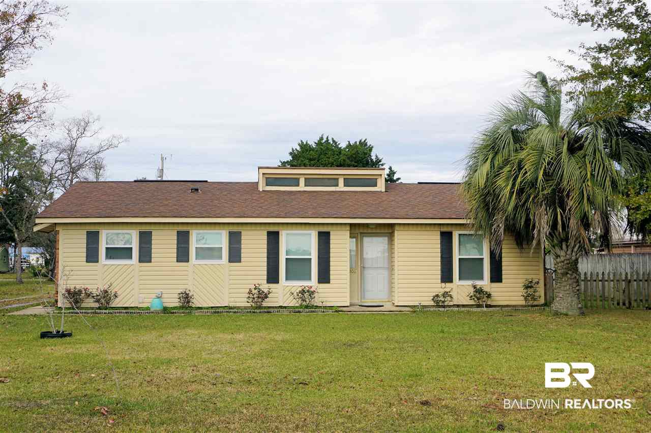 208 West Azalea Avenue Foley, AL 36535 - Photo 1 of 18