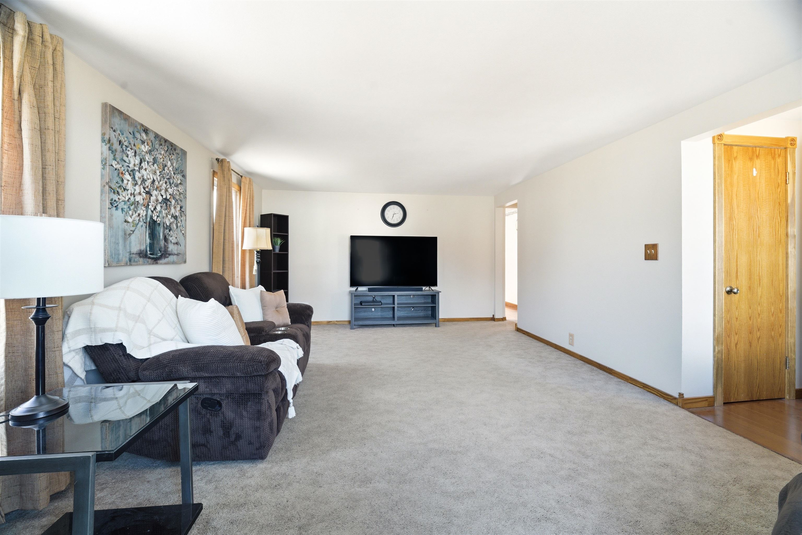 88 Foster Court Appleton, WI 54915 - Photo 3 of 31