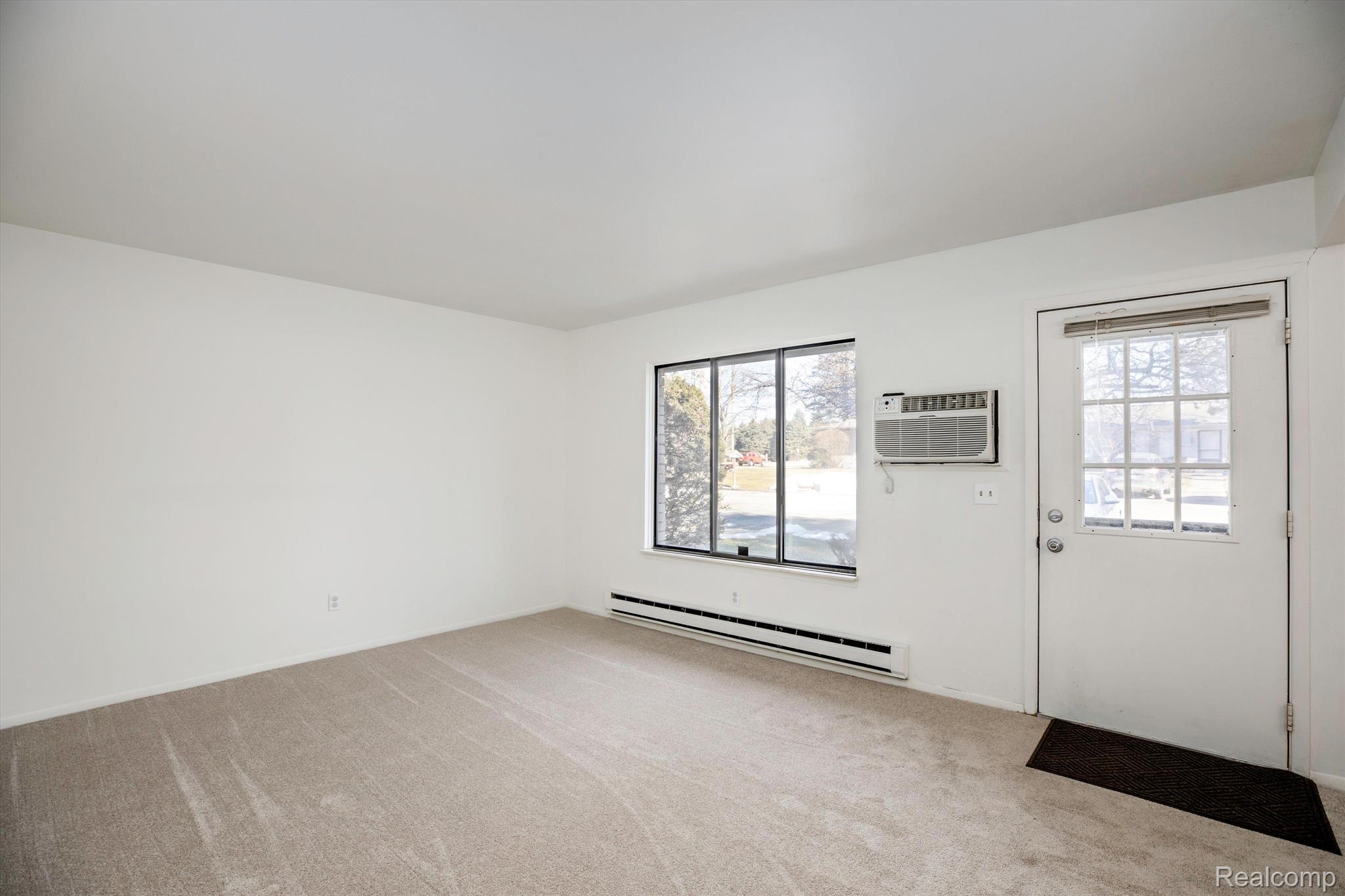 409 West Drahner Road Oxford, MI 48371 - Photo 8 of 18 Gallery Image 8