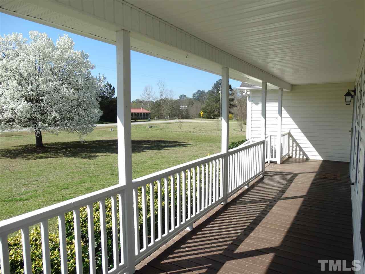 122 Page Road Garner, NC 27529 - Photo 4 of 25 Gallery Image 4