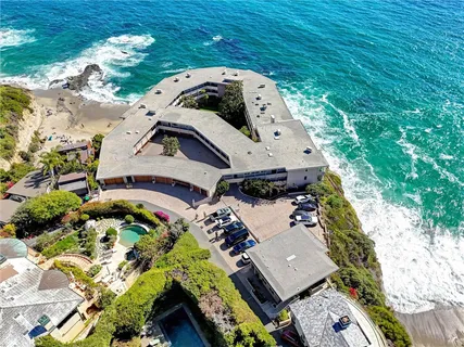 $2,498,000 | 31561 Table Rock Drive, Unit 418, Laguna Beach, CA 92651