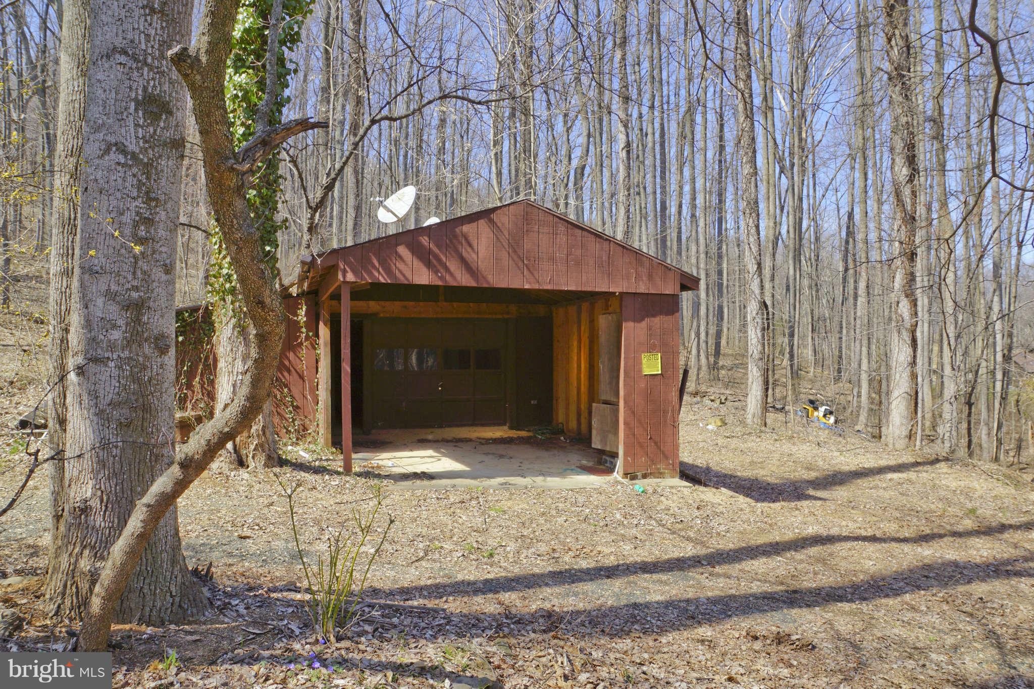 10268 Stillhouse Road Delaplane, VA 20144 - Photo 9 of 30 Storage