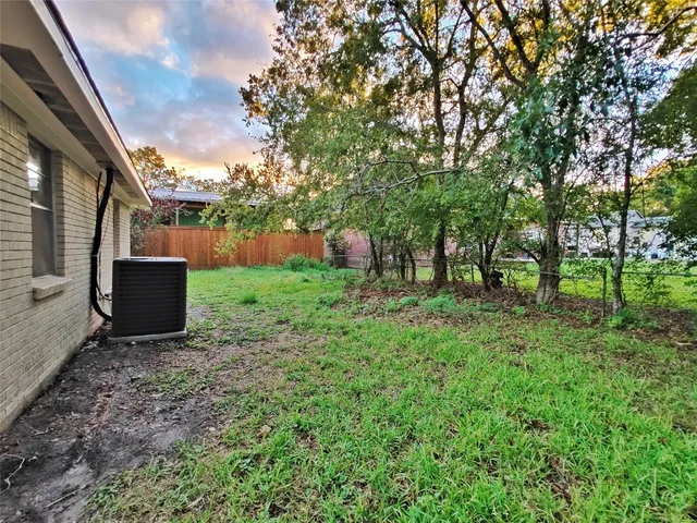 a view of a outdoor space