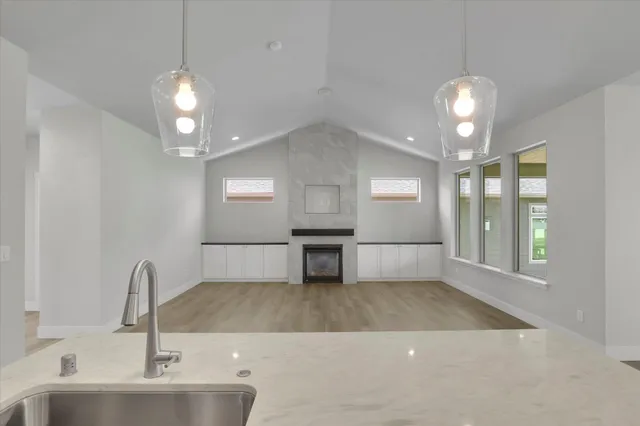 $565,850 | 15 North Country Club Drive, Unit 15, Deer Park, WA 99006