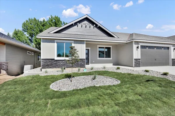 $565,850 | 15 North Country Club Drive, Unit 15, Deer Park, WA 99006