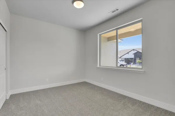 $565,850 | 15 North Country Club Drive, Unit 15, Deer Park, WA 99006