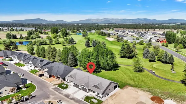 $565,850 | 15 North Country Club Drive, Unit 15, Deer Park, WA 99006
