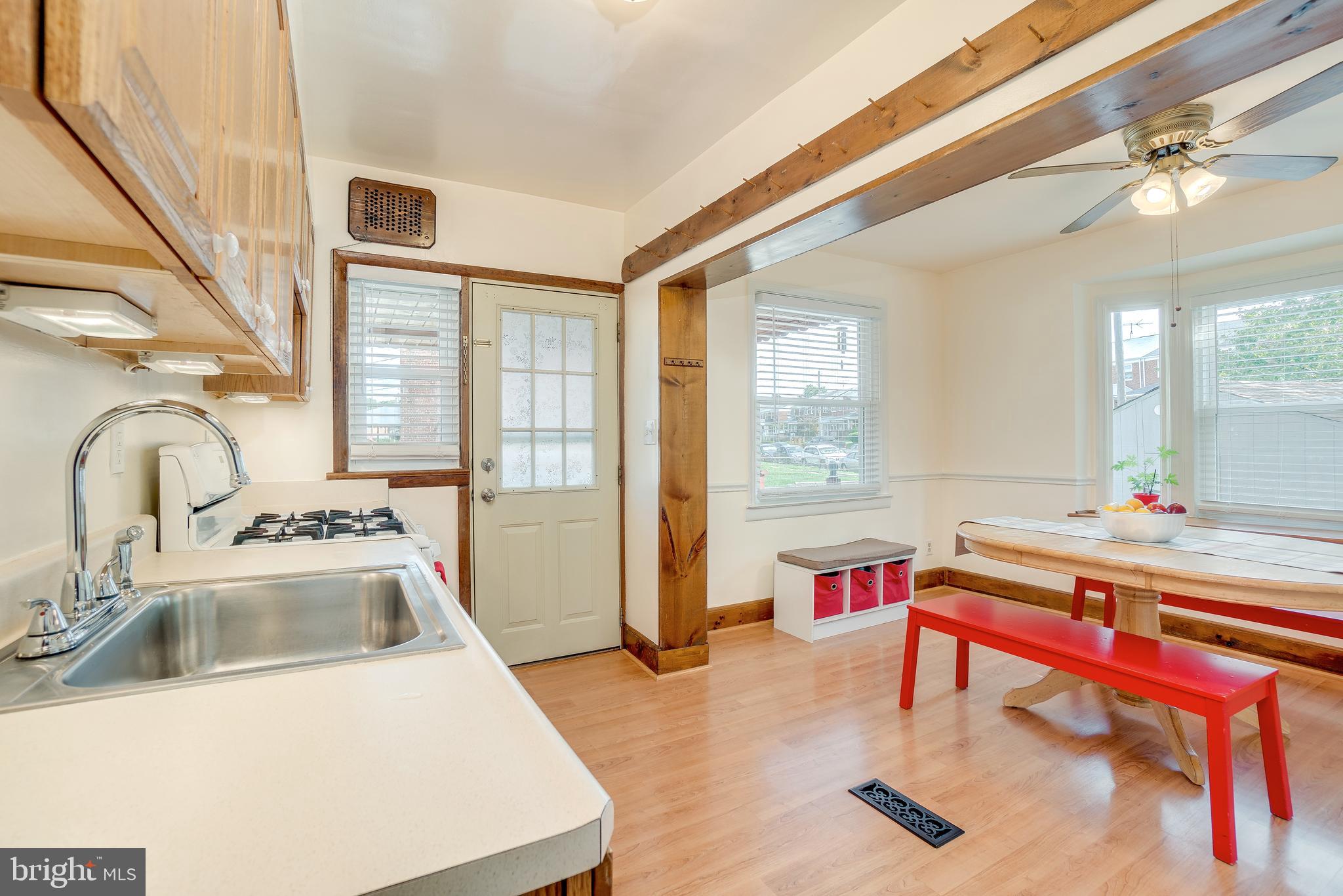 442 Torner Road Baltimore, MD 21221 - Photo 21 of 38