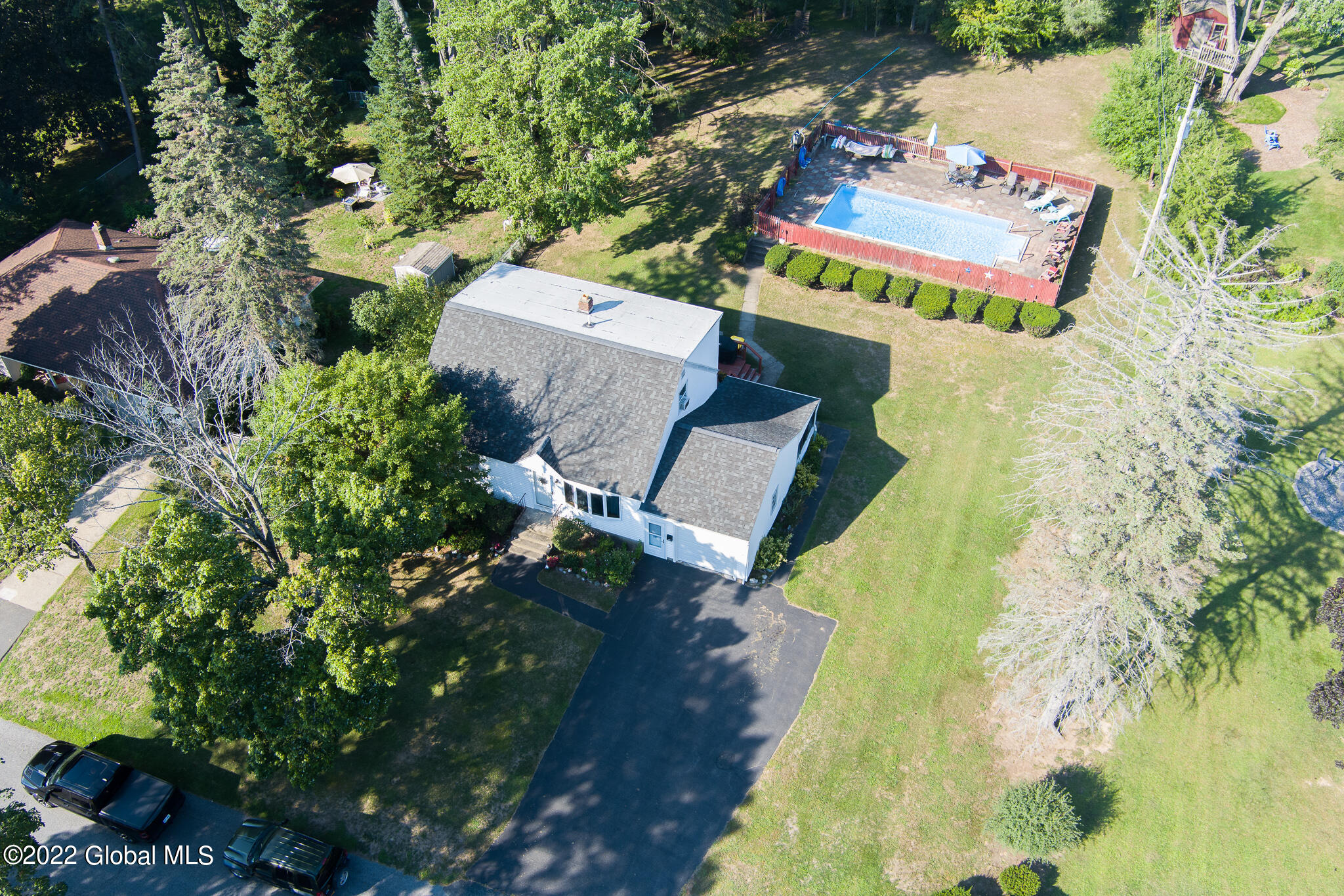 6 Robinhood Road Guilderland, NY 12203 - Photo 32 of 39 MAX_0002