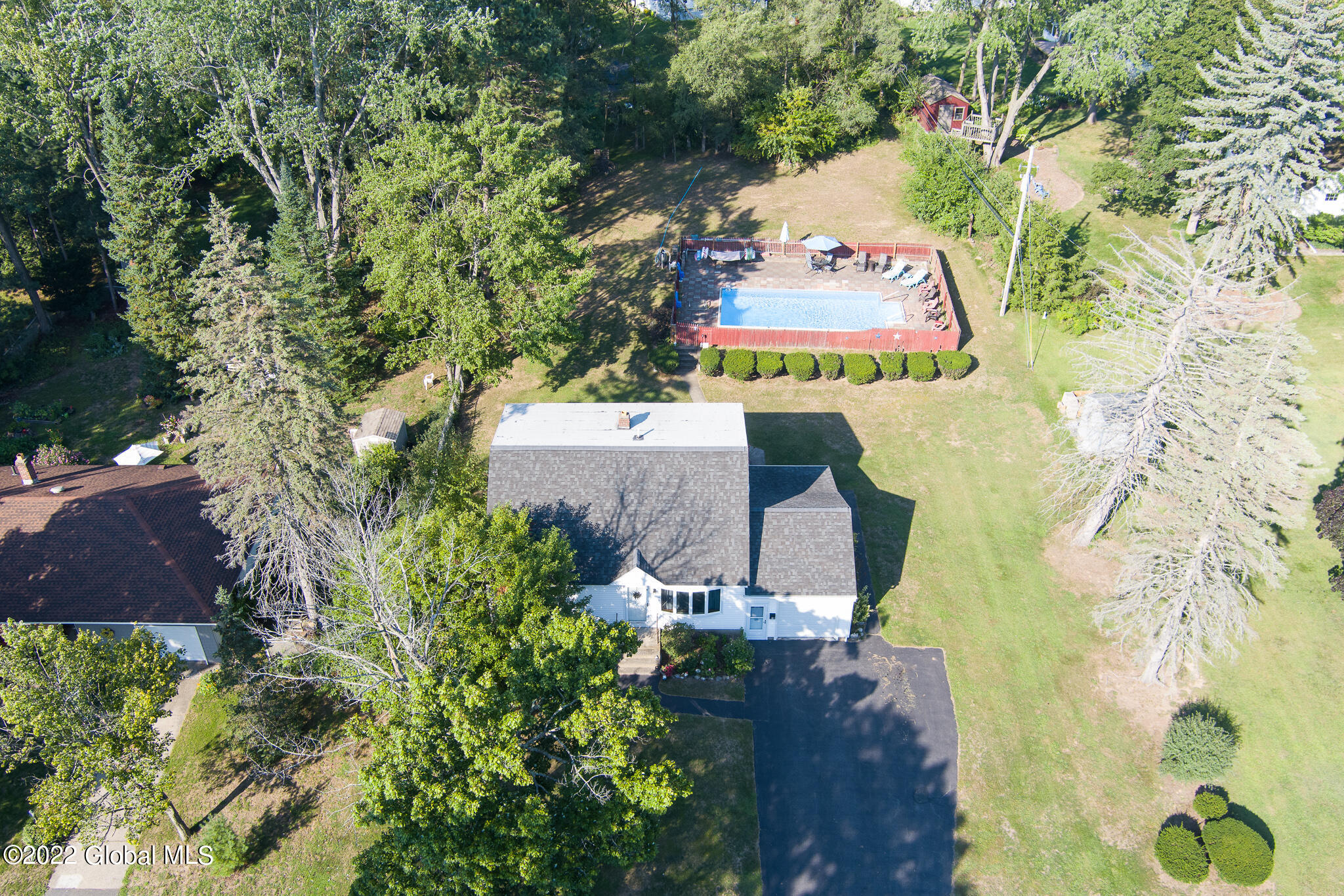 6 Robinhood Road Guilderland, NY 12203 - Photo 33 of 39 MAX_0003
