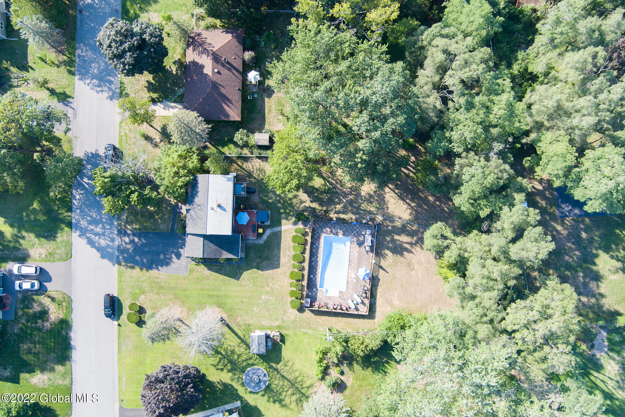 6 Robinhood Road Guilderland, NY 12203 - Photo 34 of 39 MAX_0004