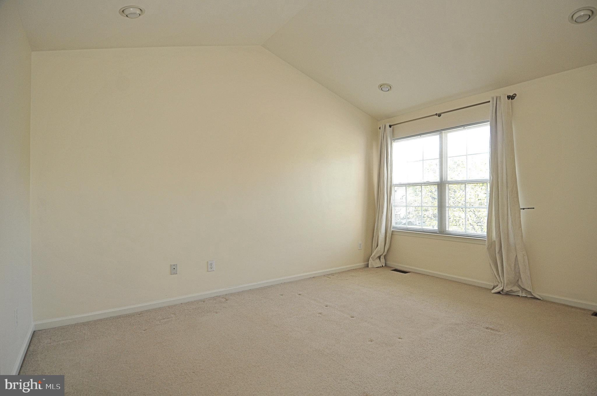 83 Warwick Road Princeton Junction, NJ 08550 - Photo 14 of 28