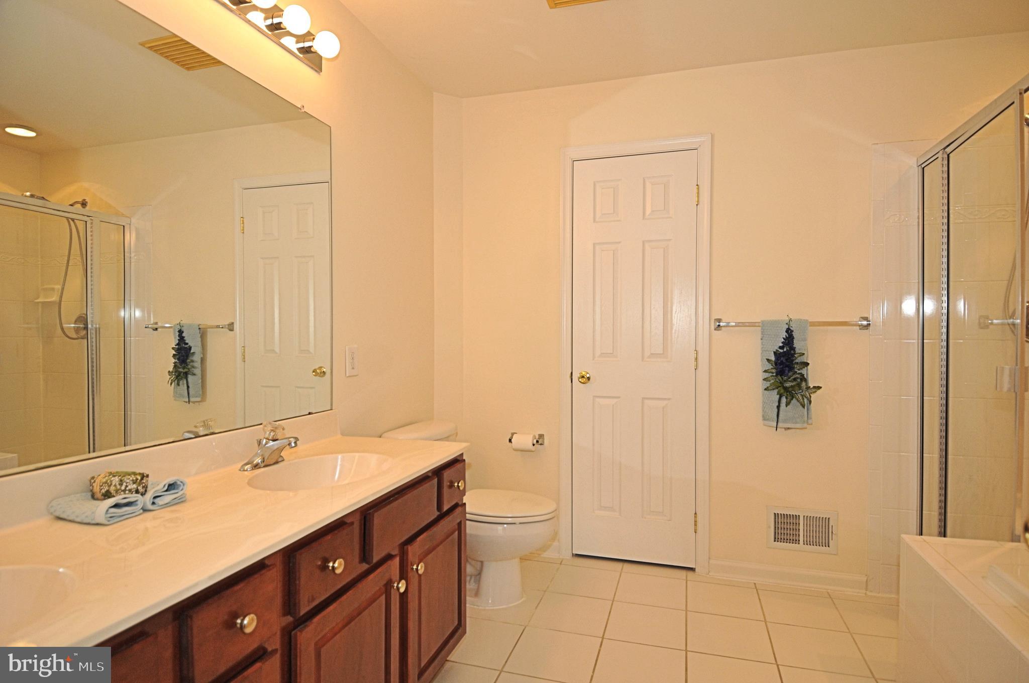 83 Warwick Road Princeton Junction, NJ 08550 - Photo 16 of 28