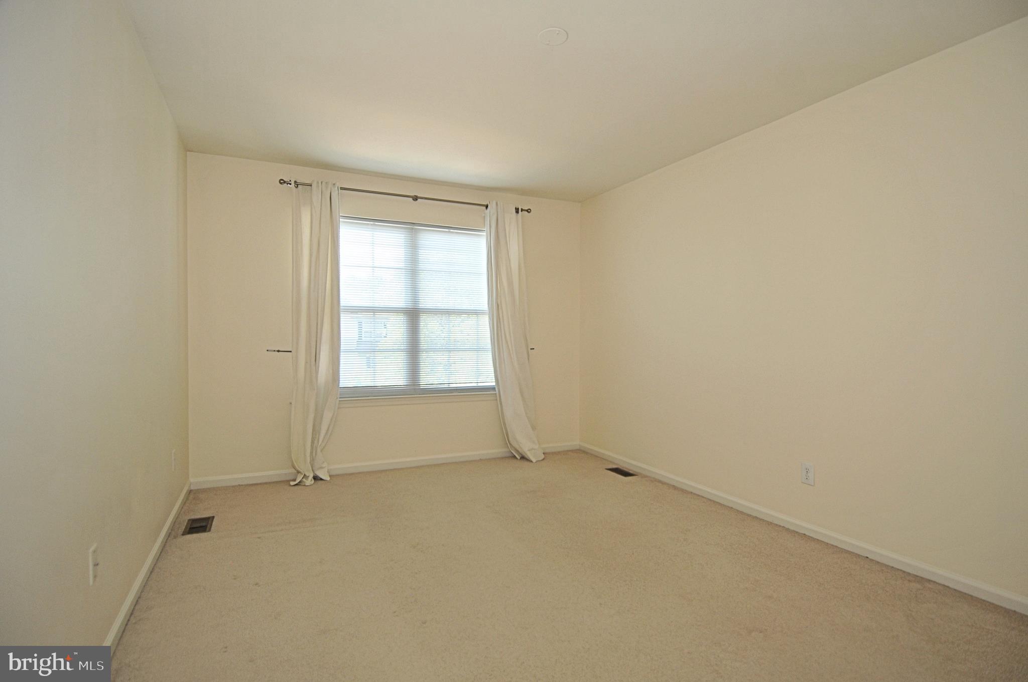 83 Warwick Road Princeton Junction, NJ 08550 - Photo 20 of 28