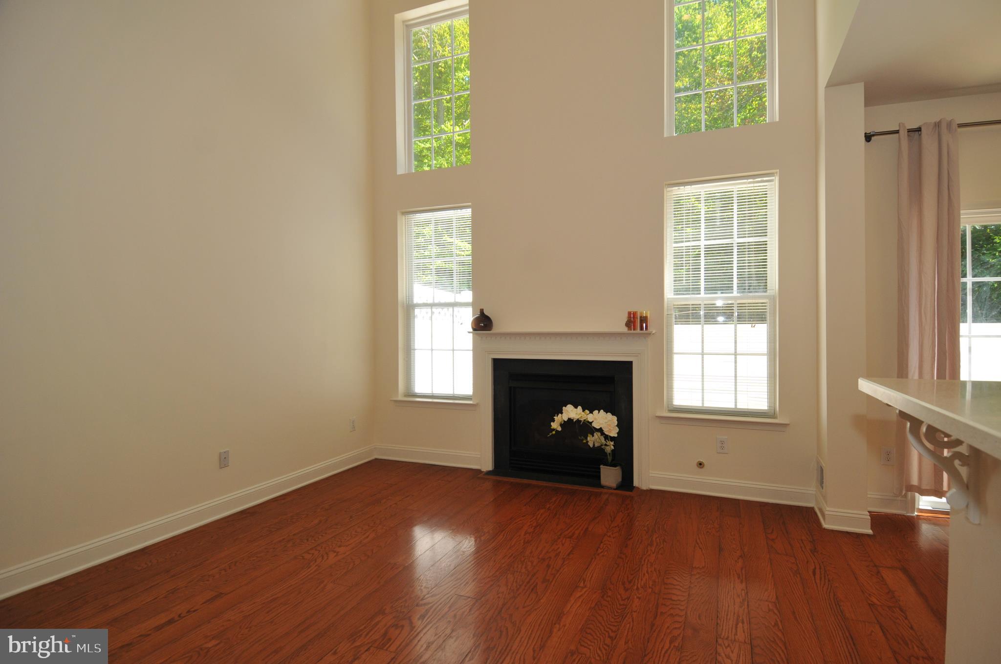 83 Warwick Road Princeton Junction, NJ 08550 - Photo 6 of 28