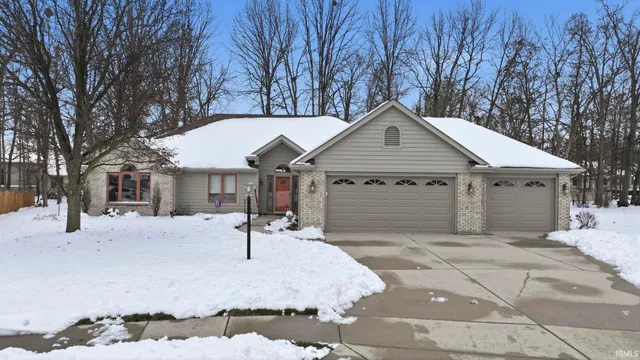 $384,900 | 917 Lake Hill Court, Fort Wayne, IN 46845