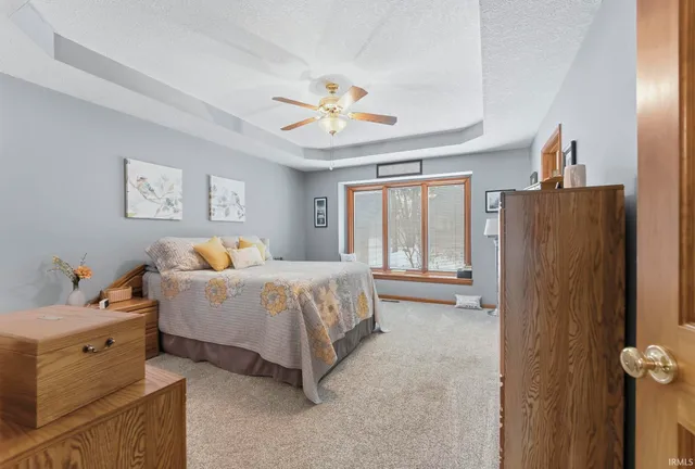 $384,900 | 917 Lake Hill Court, Fort Wayne, IN 46845