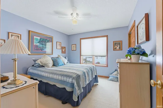 $384,900 | 917 Lake Hill Court, Fort Wayne, IN 46845