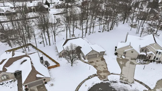 $384,900 | 917 Lake Hill Court, Fort Wayne, IN 46845