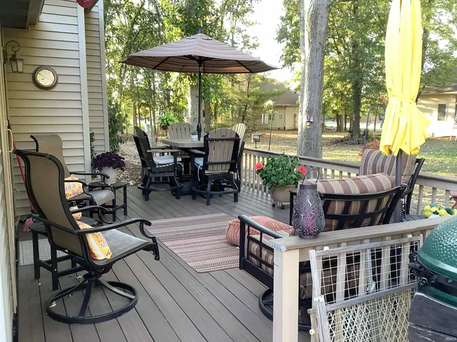 $384,900 | 917 Lake Hill Court, Fort Wayne, IN 46845