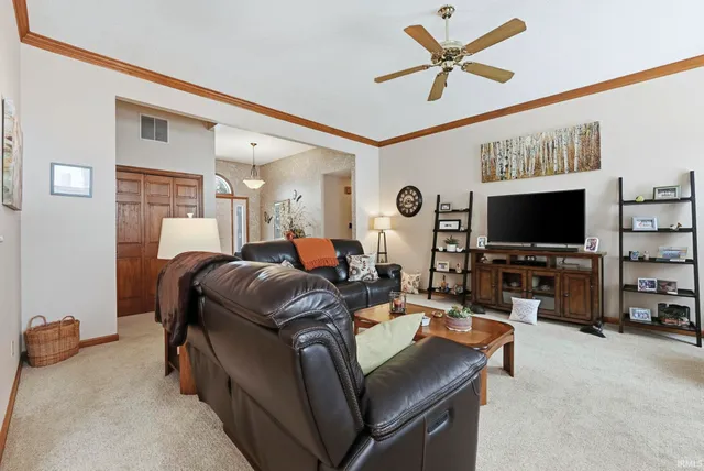 $384,900 | 917 Lake Hill Court, Fort Wayne, IN 46845