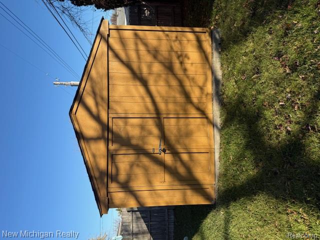 32090 Ruehle Avenue Warren, MI 48093 - Photo 6 of 14